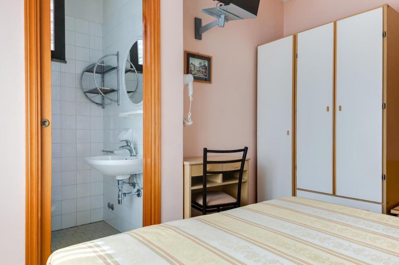 Hotel Sorriso Rimini Esterno foto