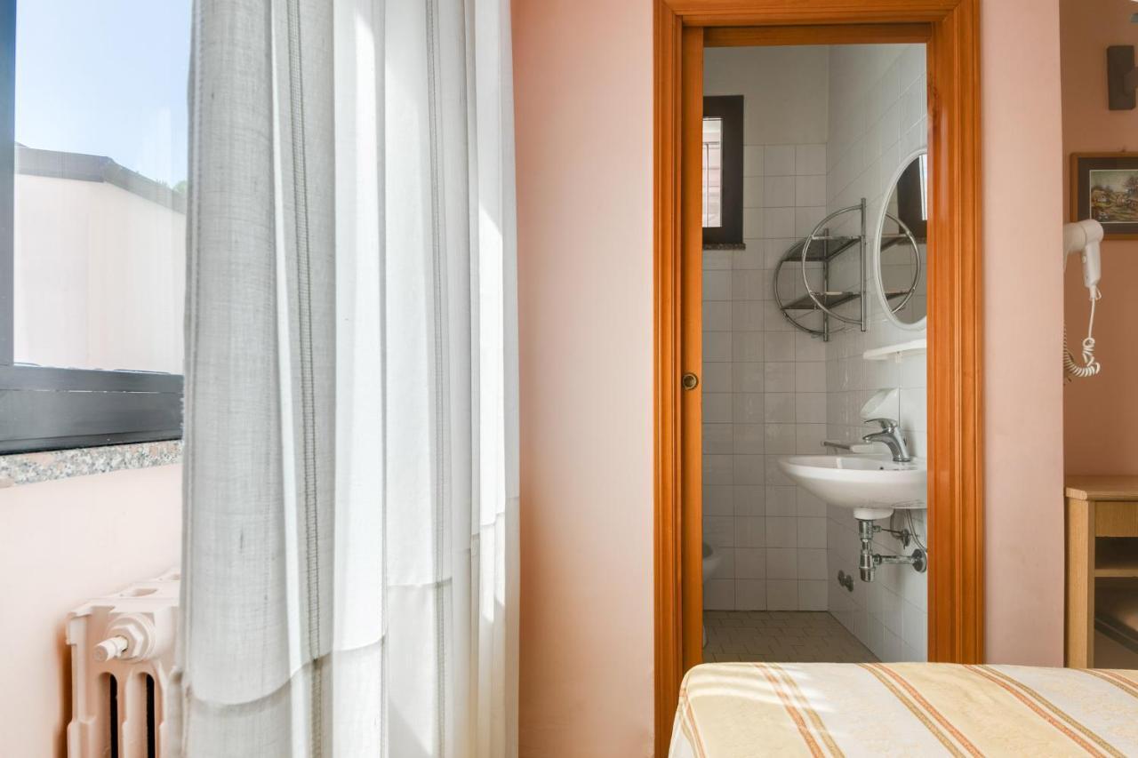 Hotel Sorriso Rimini Esterno foto