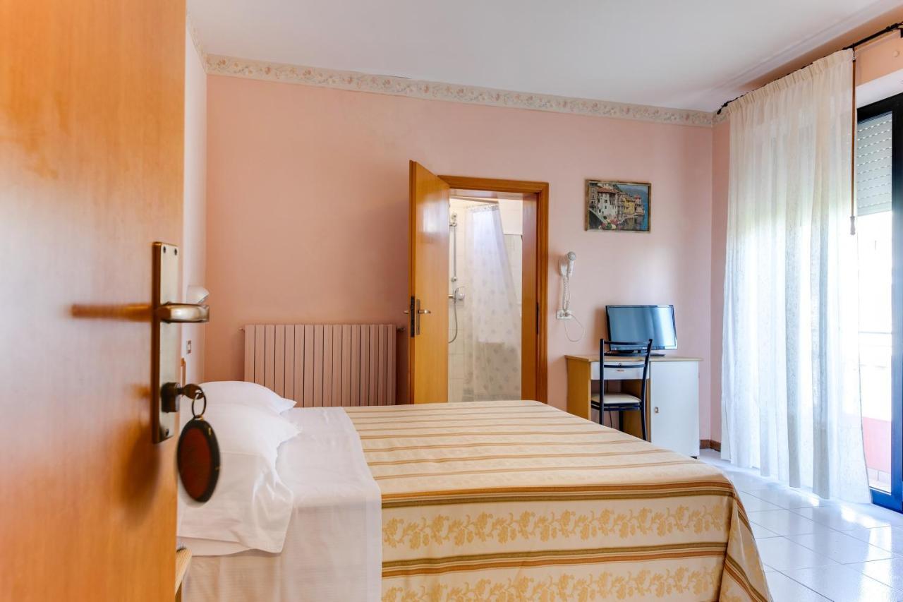 Hotel Sorriso Rimini Esterno foto
