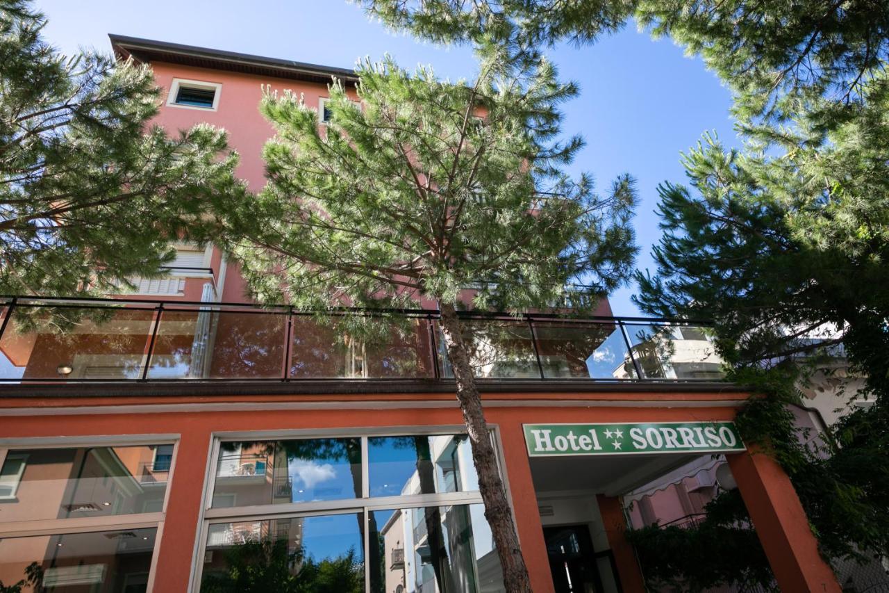 Hotel Sorriso Rimini Esterno foto