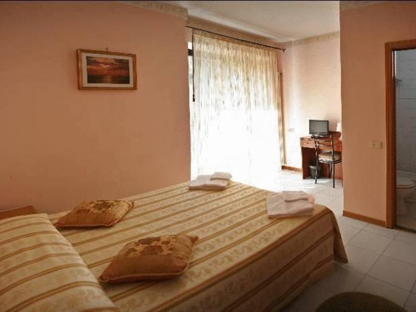 Hotel Sorriso Rimini Esterno foto